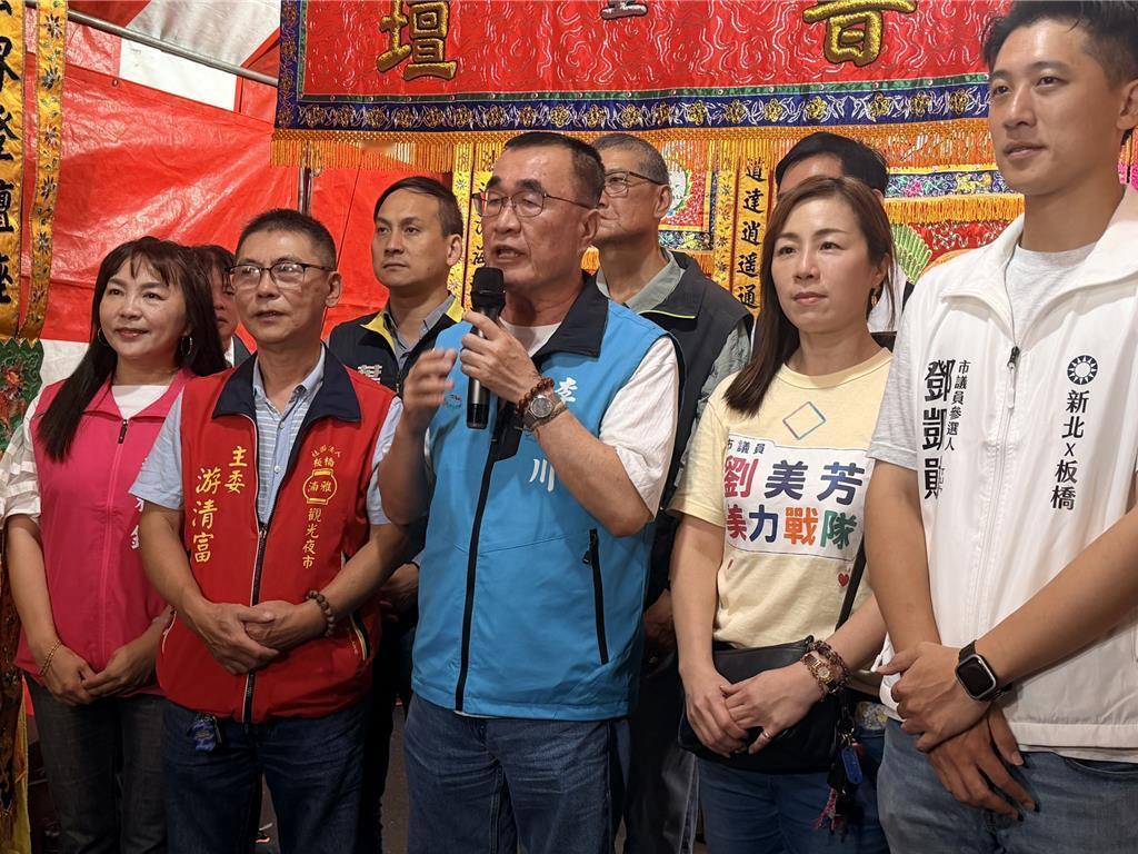苏巧慧持续打“尊侯牌” 李四川呛：侯友宜指名接棒的是我
国民党新北市长参选人李四