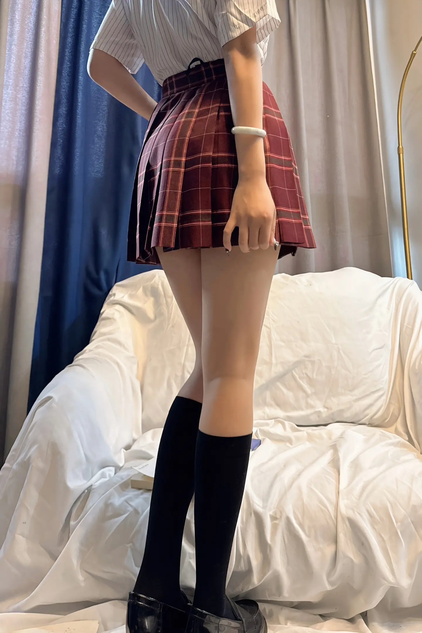 Jk噗噗。先看个背影