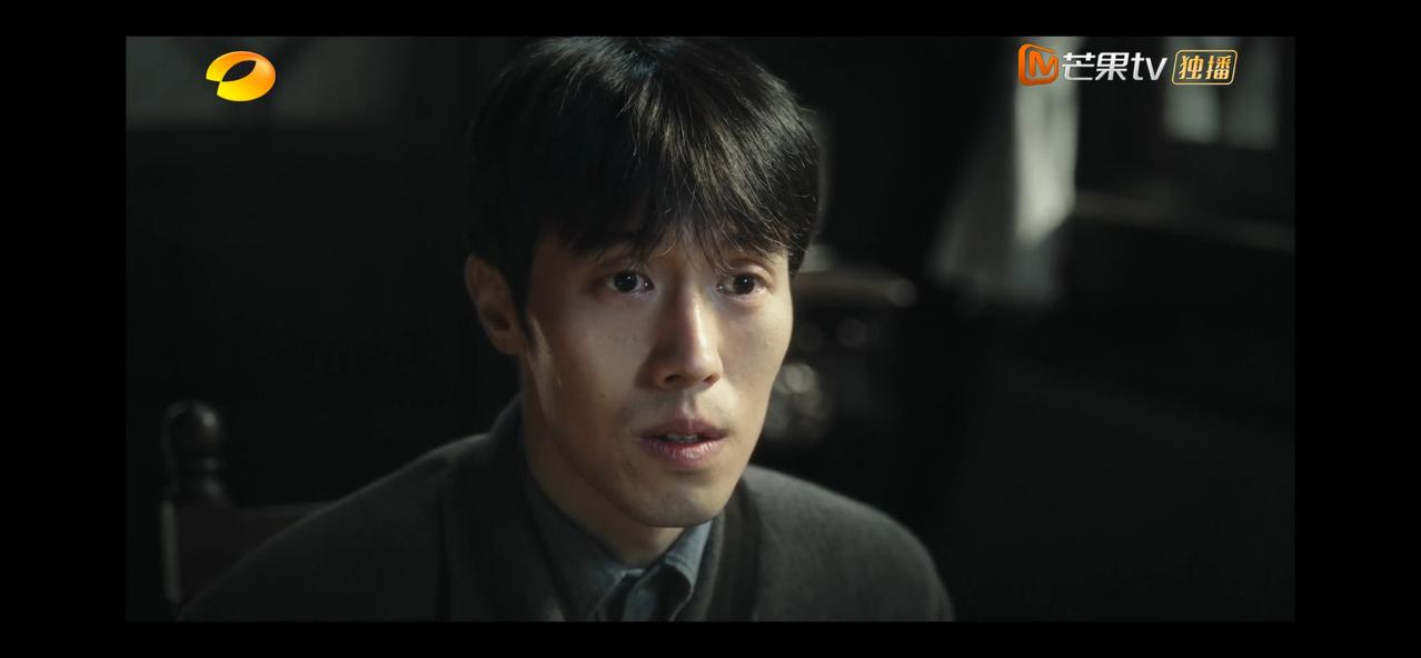 《群星闪耀时》看到第三集，终于知道跟踪孟多慈的人是谁啦！华桢也在找他。

邓铭远