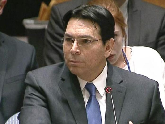 新华社消息，以色列驻联合国大使达农在联合国会议上哭诉称，伊朗对以色列实施大规模导