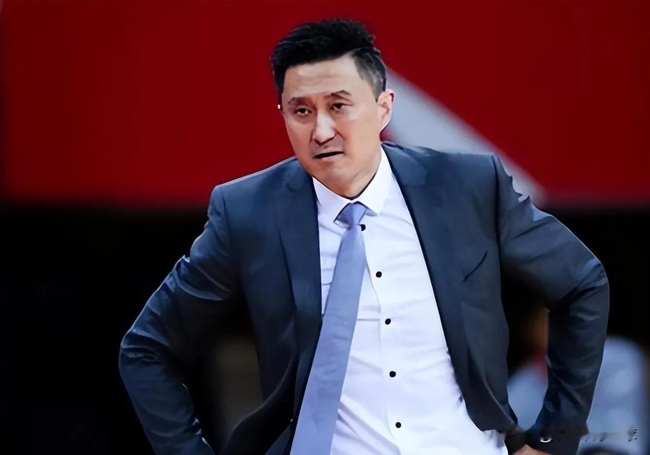 杜指导勇啊！昨晚广东男篮力克山西男篮一战，双方在比赛中激烈对抗，各种大幅度犯规层