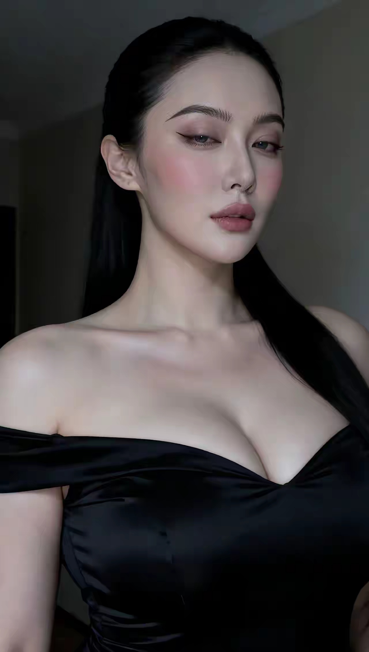 有趣的灵魂千篇一律，好玩的身体万里挑一！ 