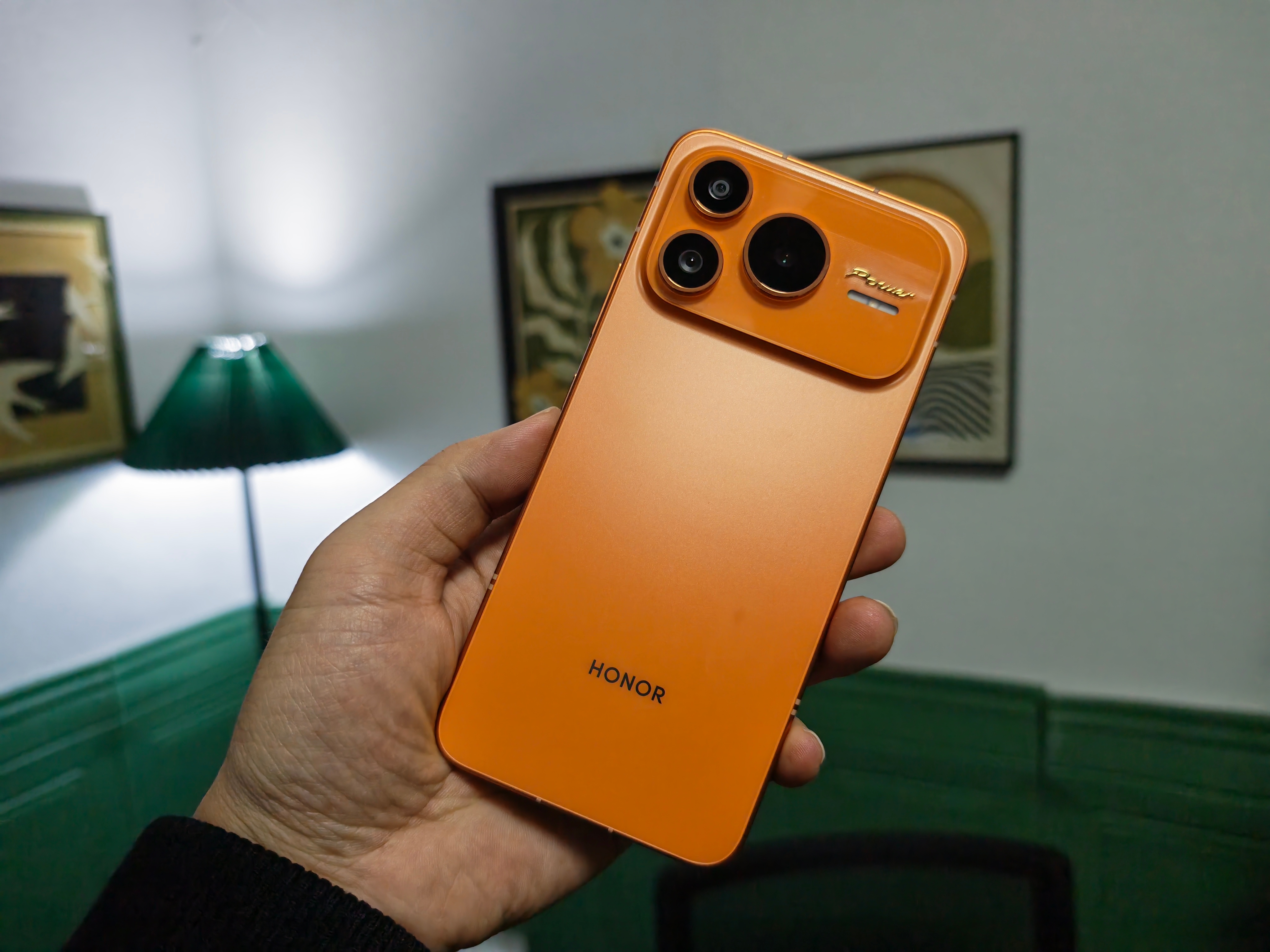 今年的荣耀Power2称得上是super power了，已经不是以前的中端机定位