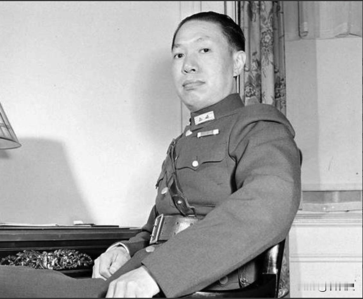 1954年，国军上将熊式辉在泰国做生意破产，申请回台湾，蒋介石知道他的情况后非常