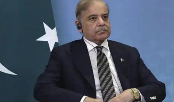 24架战机护航，伊沙代表曾被接到伊斯兰堡，如今却因伊朗高官的一番指责，让巴基斯坦