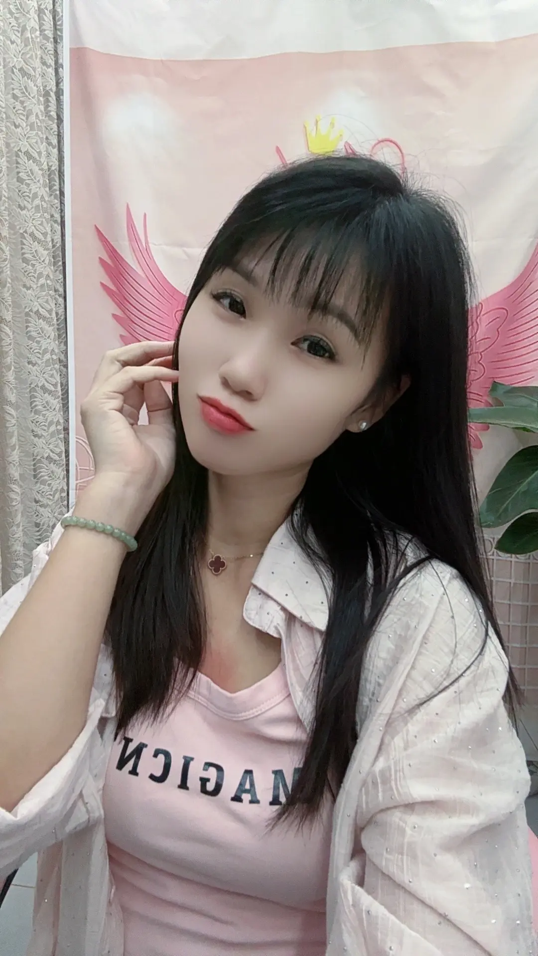 乖乖  起风了  变凉了  衣服要多穿一点