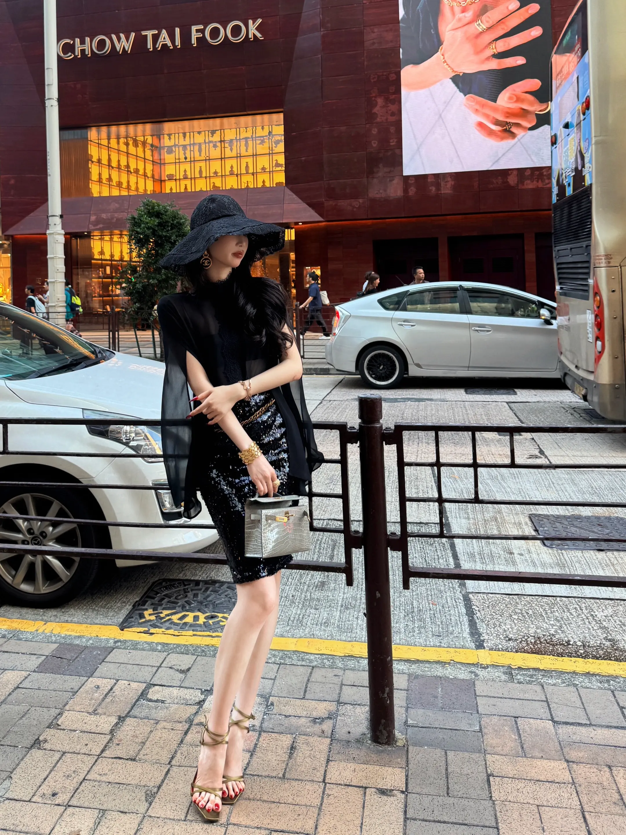 我出生的那天 是上帝认为世界不能再没有我的那天