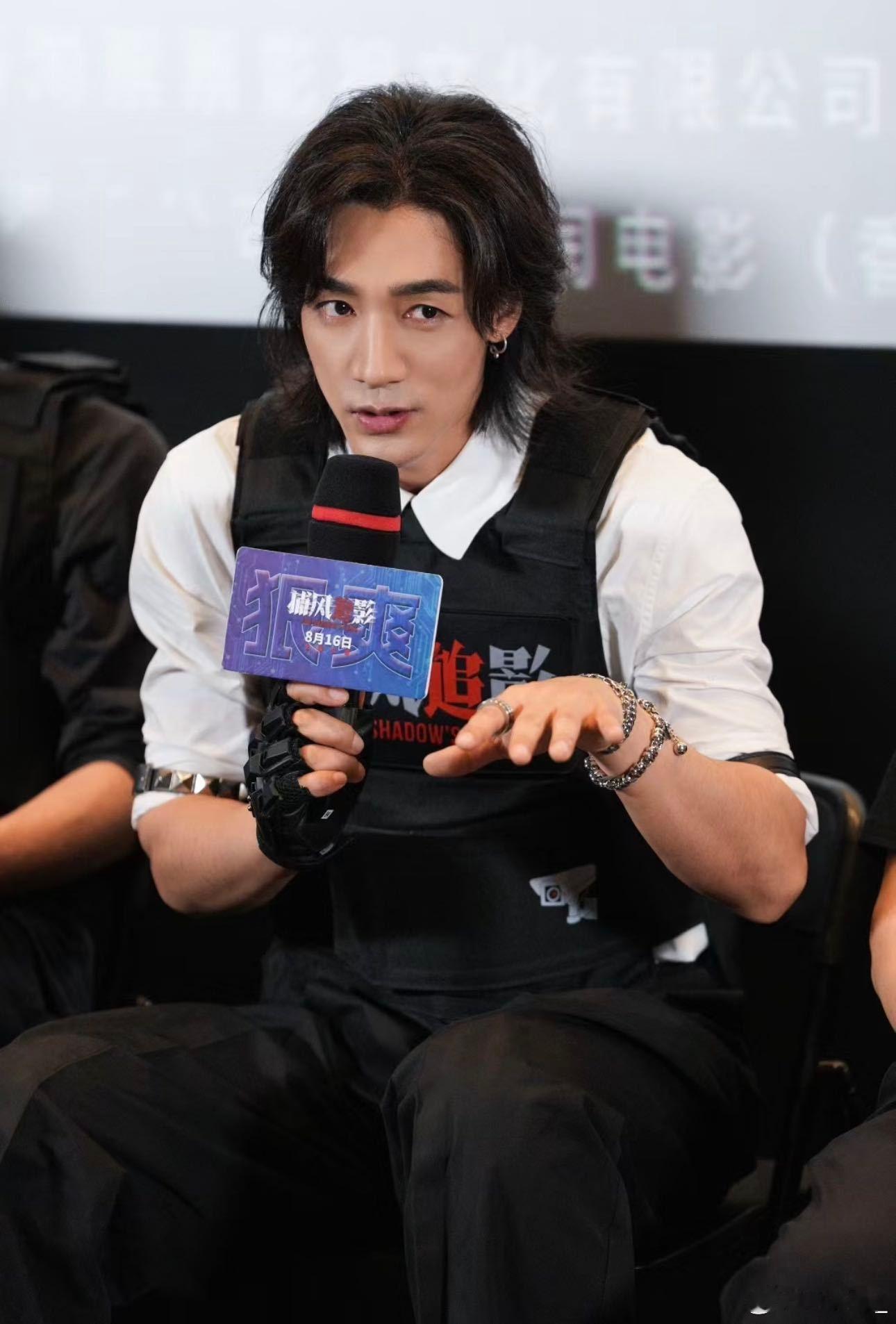 此沙每一次机会都抓住了此沙是真的在用心演戏，颜值在线，演技也很稳。一步一个脚印努