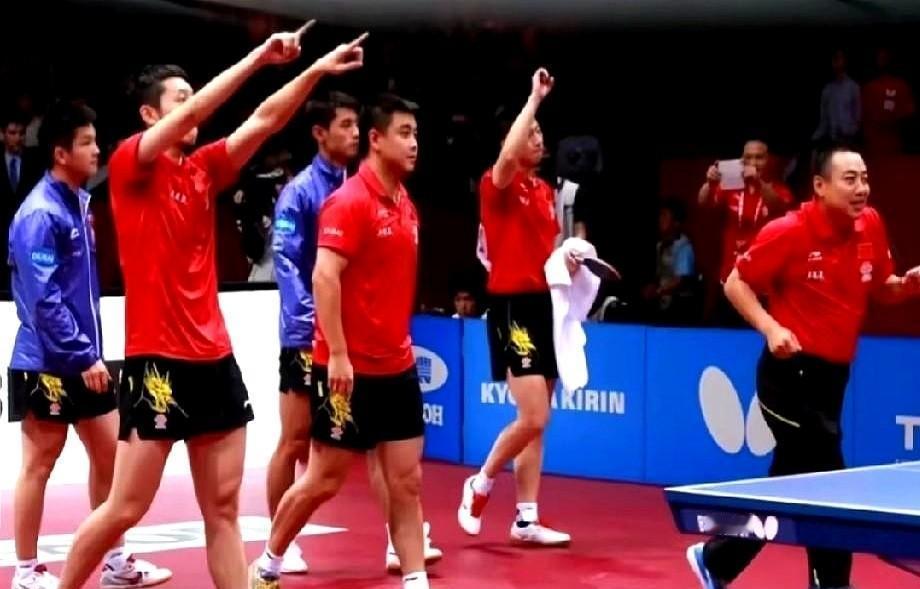 张继科说现在队员输了还能再打，可老一辈输了，连饭都吃不下。
不是他们条件差，是命