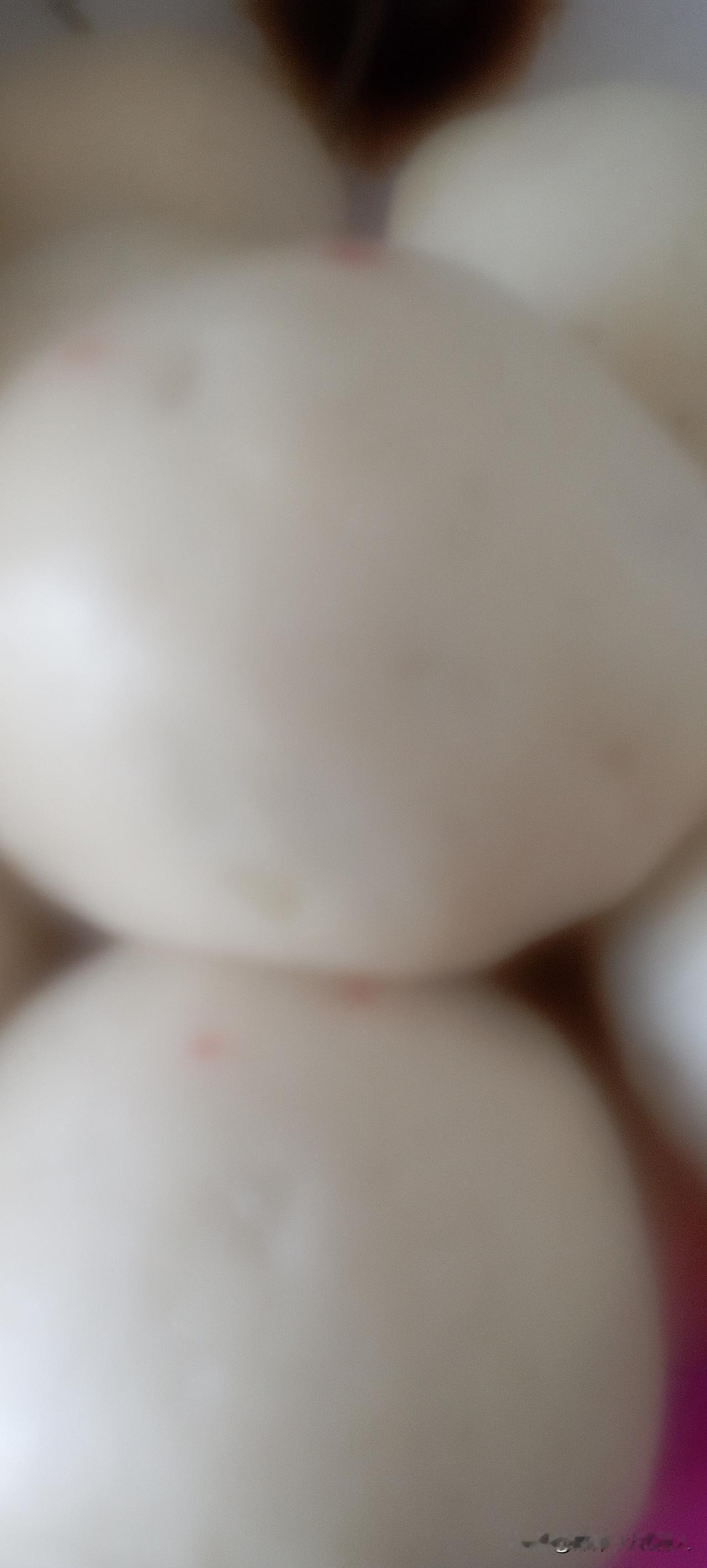 儿媳妇昨天去参加了乡下同事新屋落成之喜的宴席，也不知本地乡下是怎么个风俗，回赠了