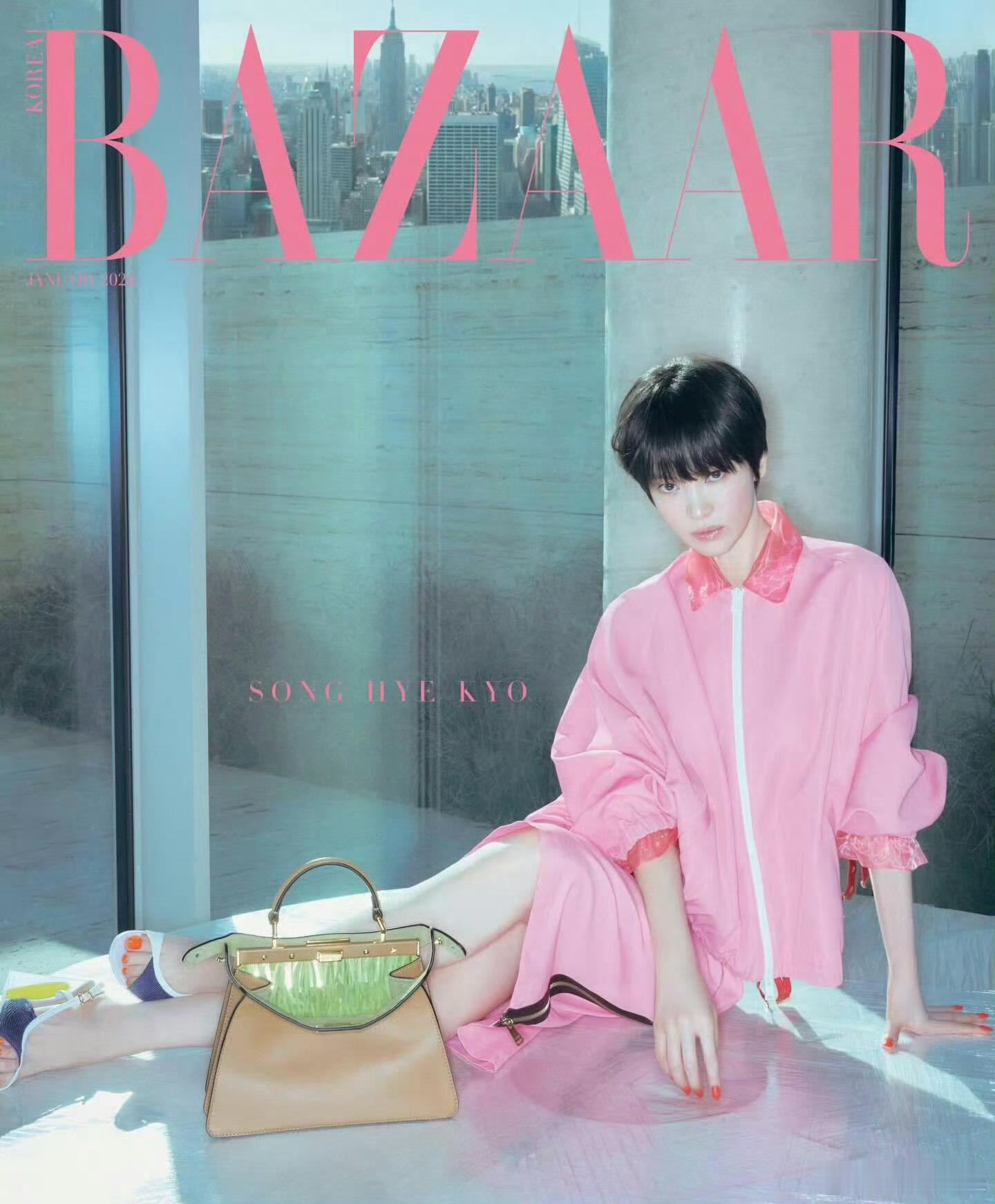 宋慧乔撞脸姚安娜？？？到反天罡，宋慧乔出道更早吧，只是一样的发型而已，哪里撞脸了