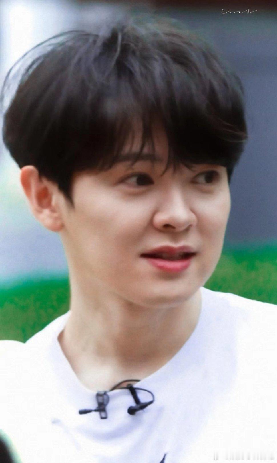 尤长靖是发福了吗，我记得以前他不长这样呀 ​​​