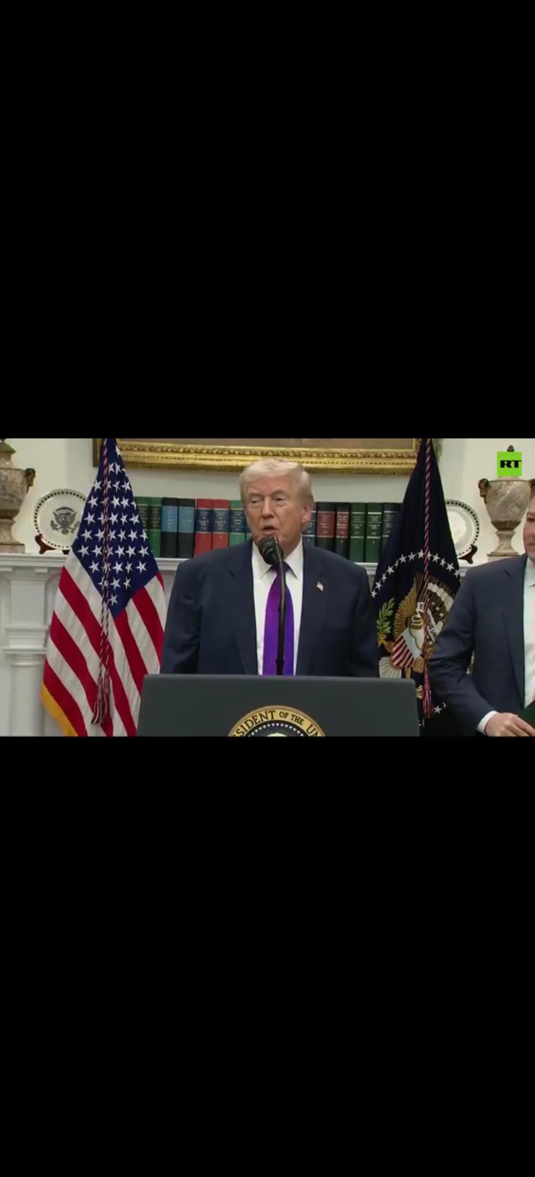 新闻快讯——特朗普：“我们必须达成协议，否则对伊朗来说后果将极为惨痛。”
 
“