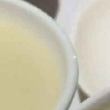 每一分自信和优雅的背后，都有一份对梦想的追求和坚持，有时候，成功和失败之间只在一