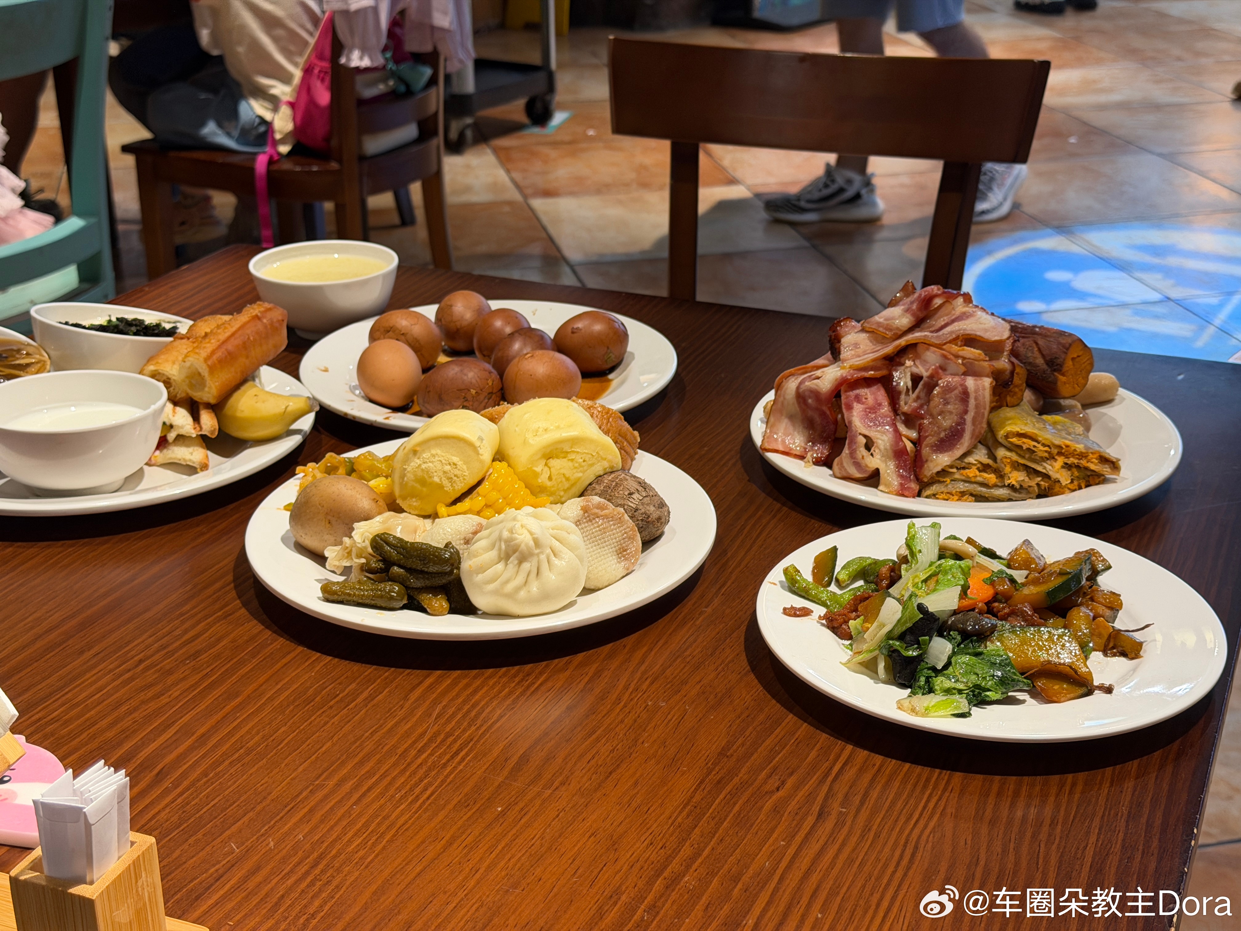 被旁边一桌大姐的早餐食量吓到了 湖州·莫干山开元森泊度假乐园