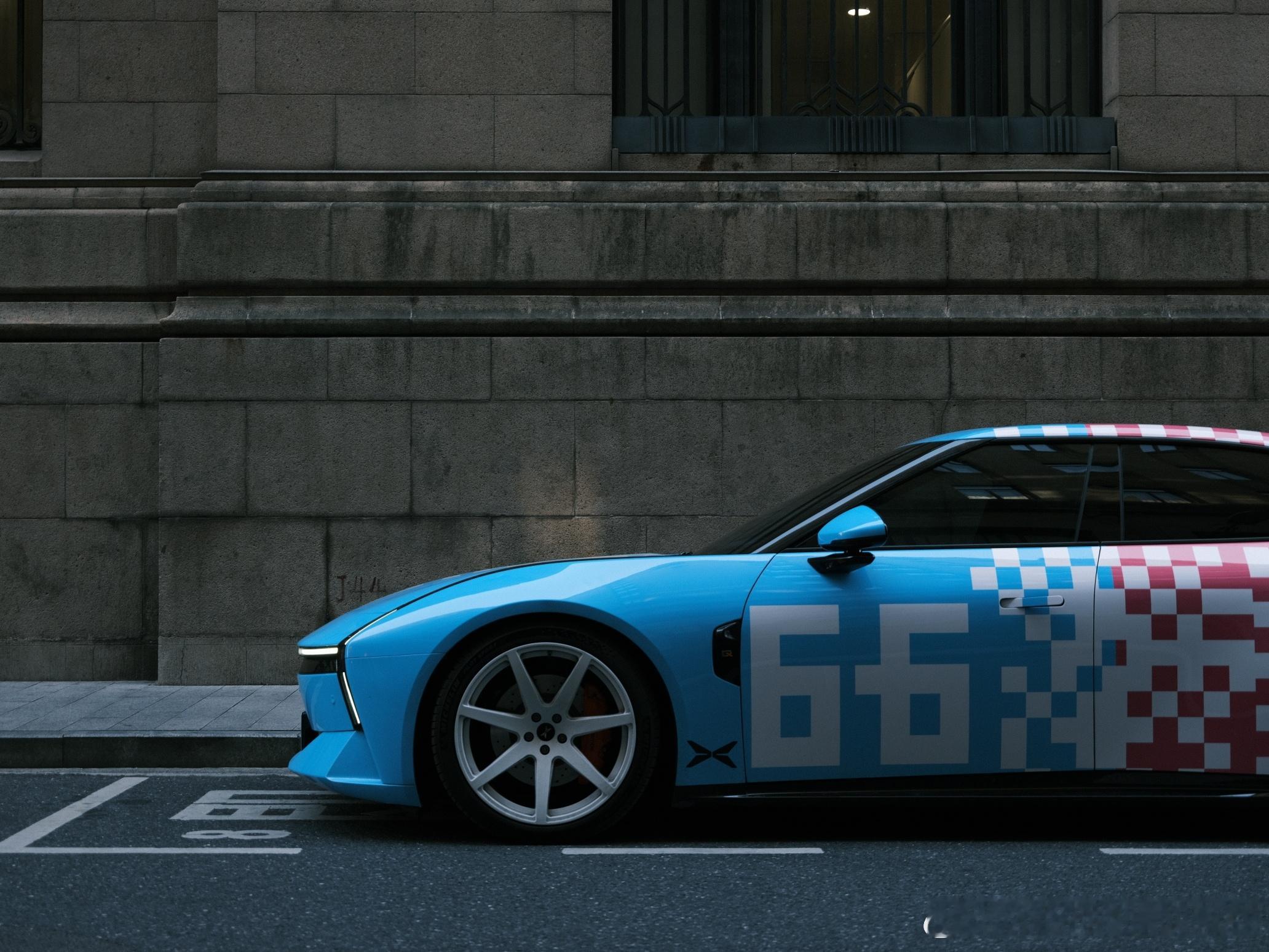 我P7帅的太权威了！尤其图5和图8！先放数码相机图，还有一组图9富士胶片的小鹏p