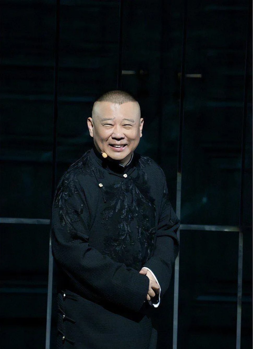 郭德纲事件处罚通报武汉文旅局正式定调！郭德纲歪曲篡改抗战歌曲《弹起我心爱的土琵琶
