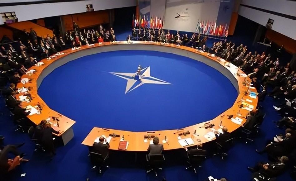 欧盟内部的分歧肯定会影响俄乌局势。就说冻结俄资产给乌贷款这事，法德想帮乌撑下去保