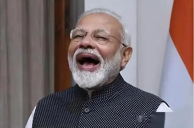 特朗普关税栽了！莫迪开始打出“复仇”第一枪，推迟赴美谈判行程，俄罗斯石油照买不误