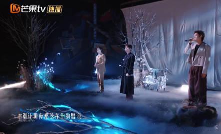 谁给王勉垫的石头大侦探 节目组也太会制造话题了吧！知道王勉和王赫野、魏哲鸣站一起