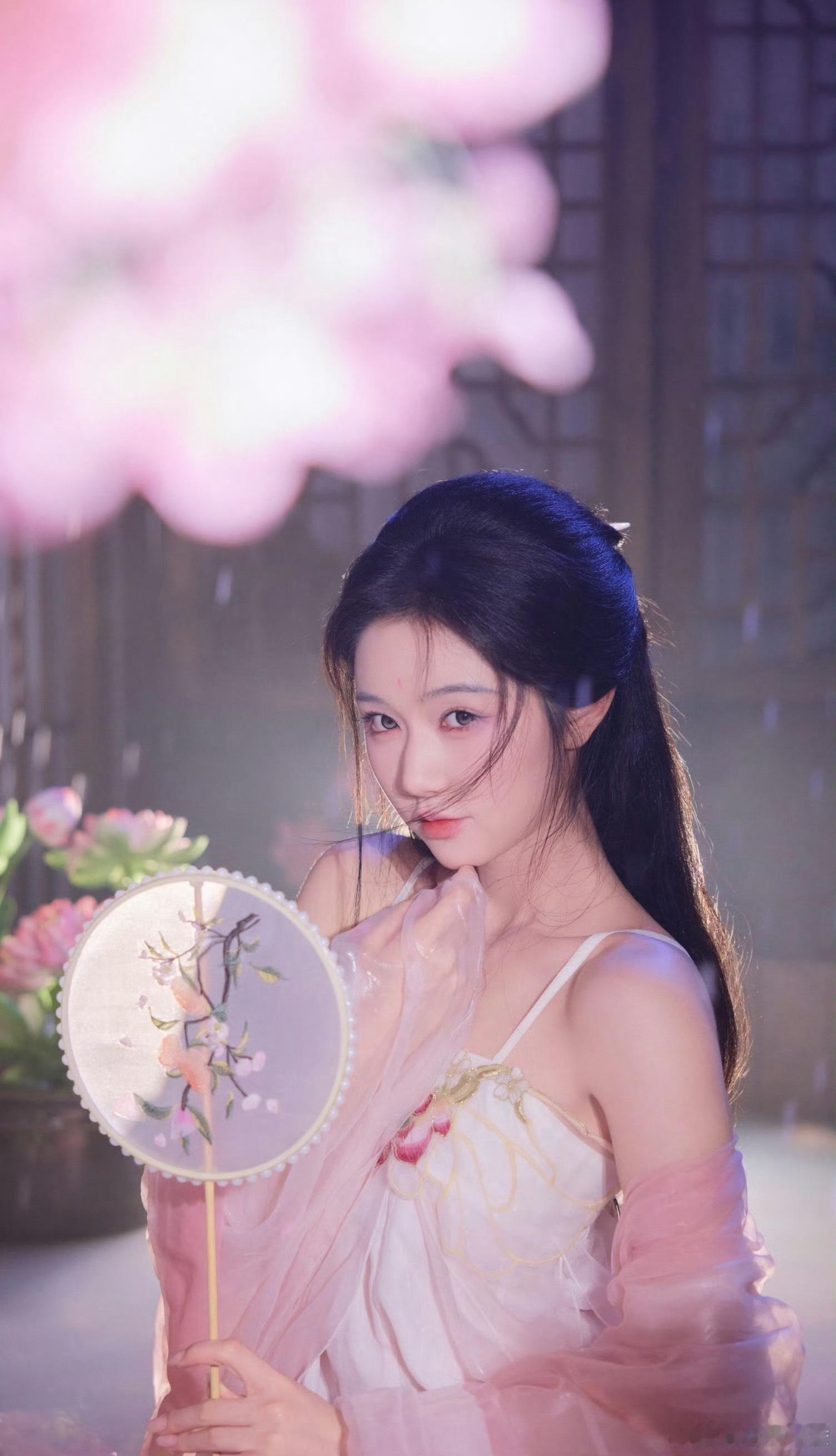岳雨婷张晋宜拼豆界卧龙凤雏 本以为手工是轻轻松松的小任务，谁知道直接变成大型闯关