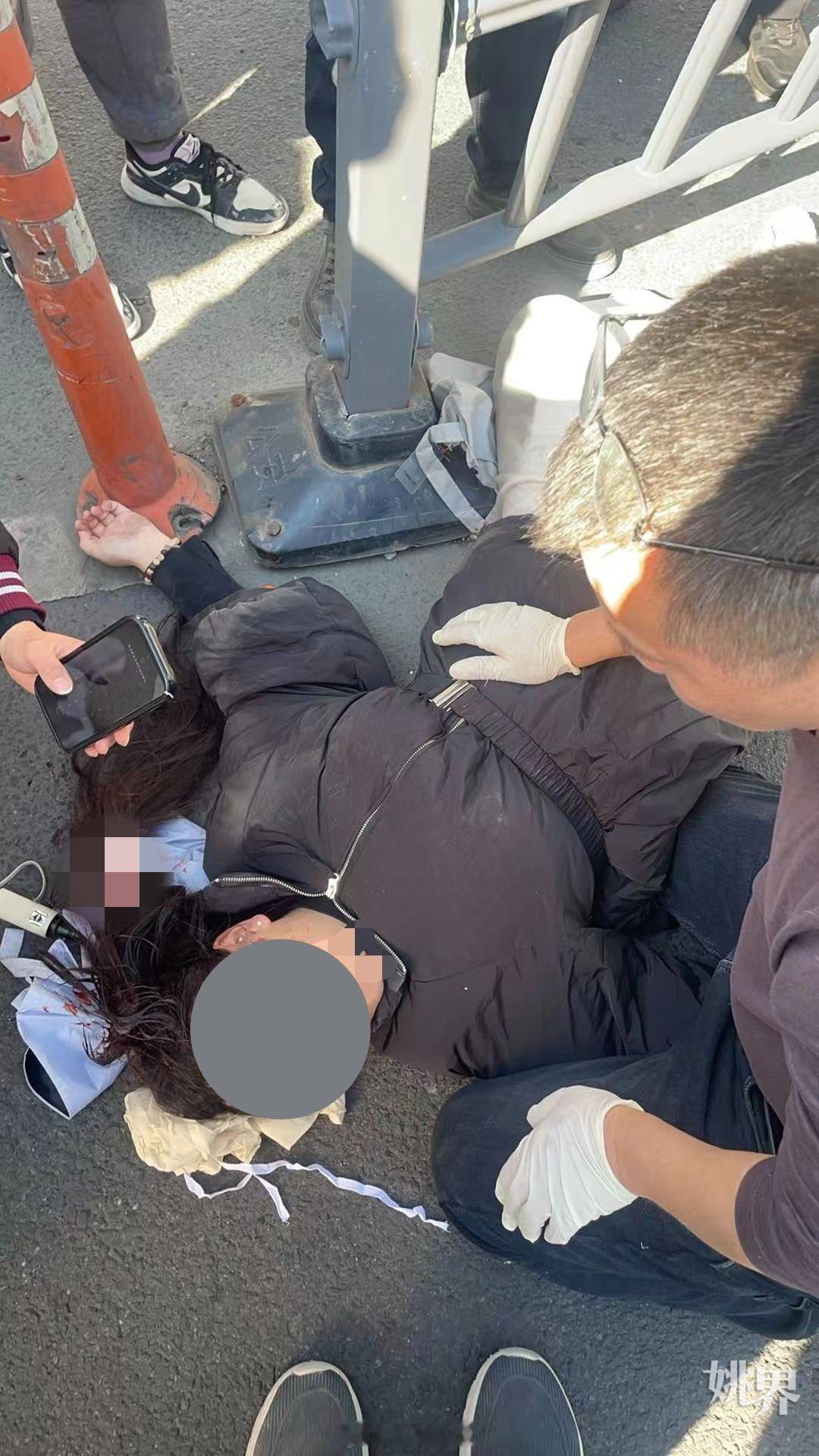 宁波余姚一面馆老板街头急救抢回女孩生命 1月14日下午，余姚“西北哥”李志飞驾车
