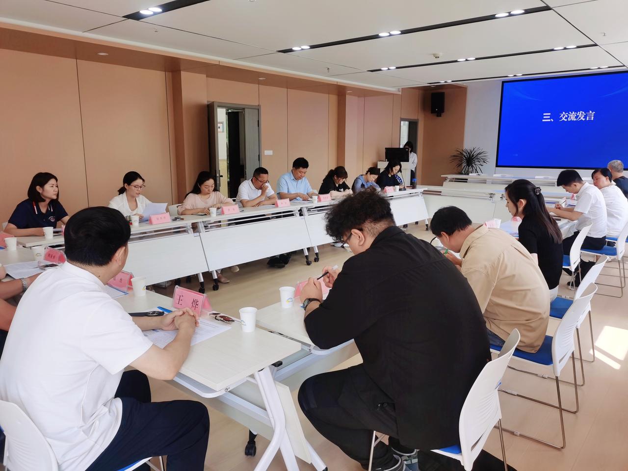 焕新阵地启新程
十堰社会组织座谈
共谋孵化发展
今天（6月4日）上午，十堰市社会