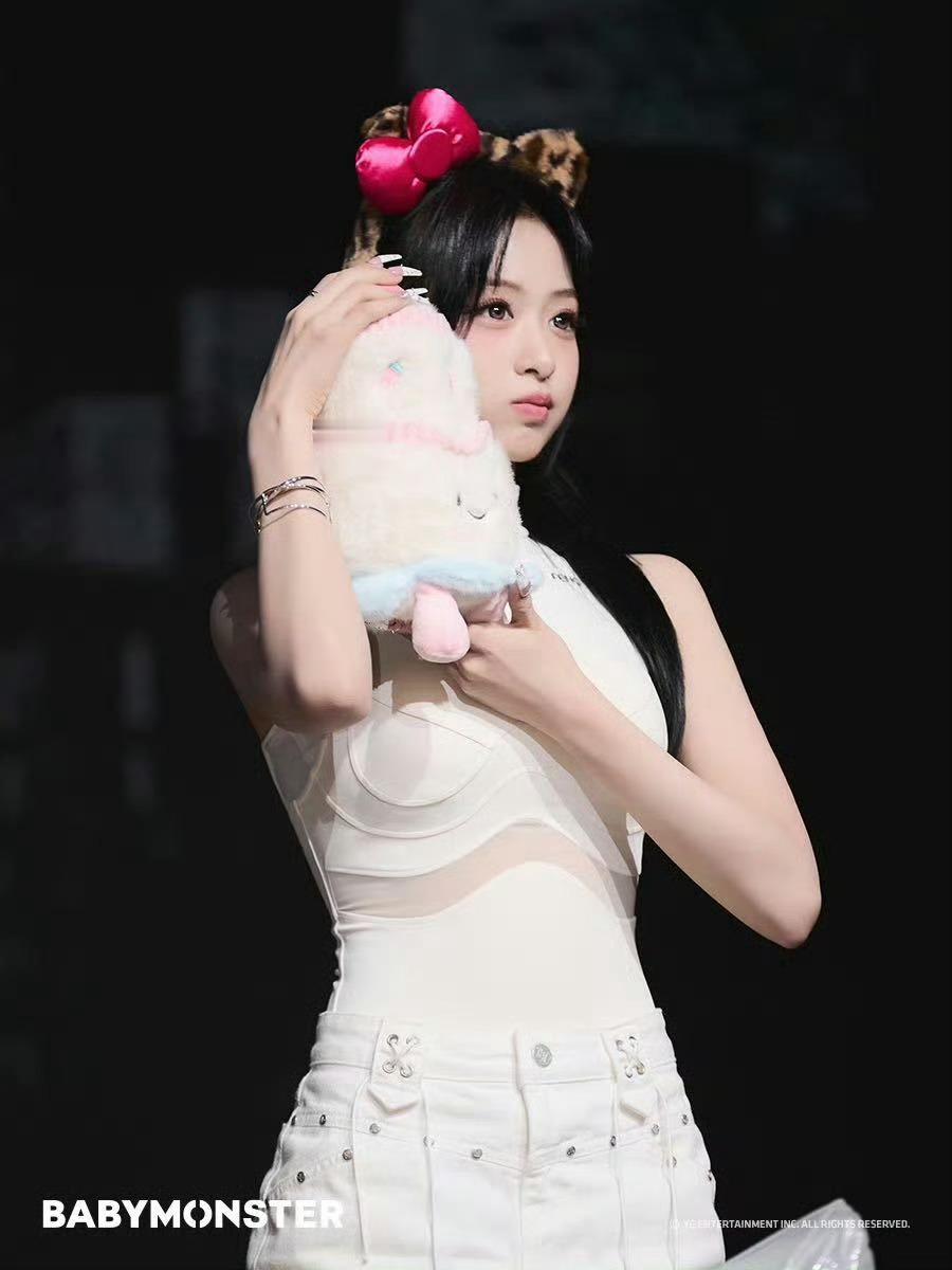 郑雅娴也懂了周杰伦对珍珠奶茶的爱 珍珠奶茶果然是国民快乐水！郑雅娴一年时间彻底入