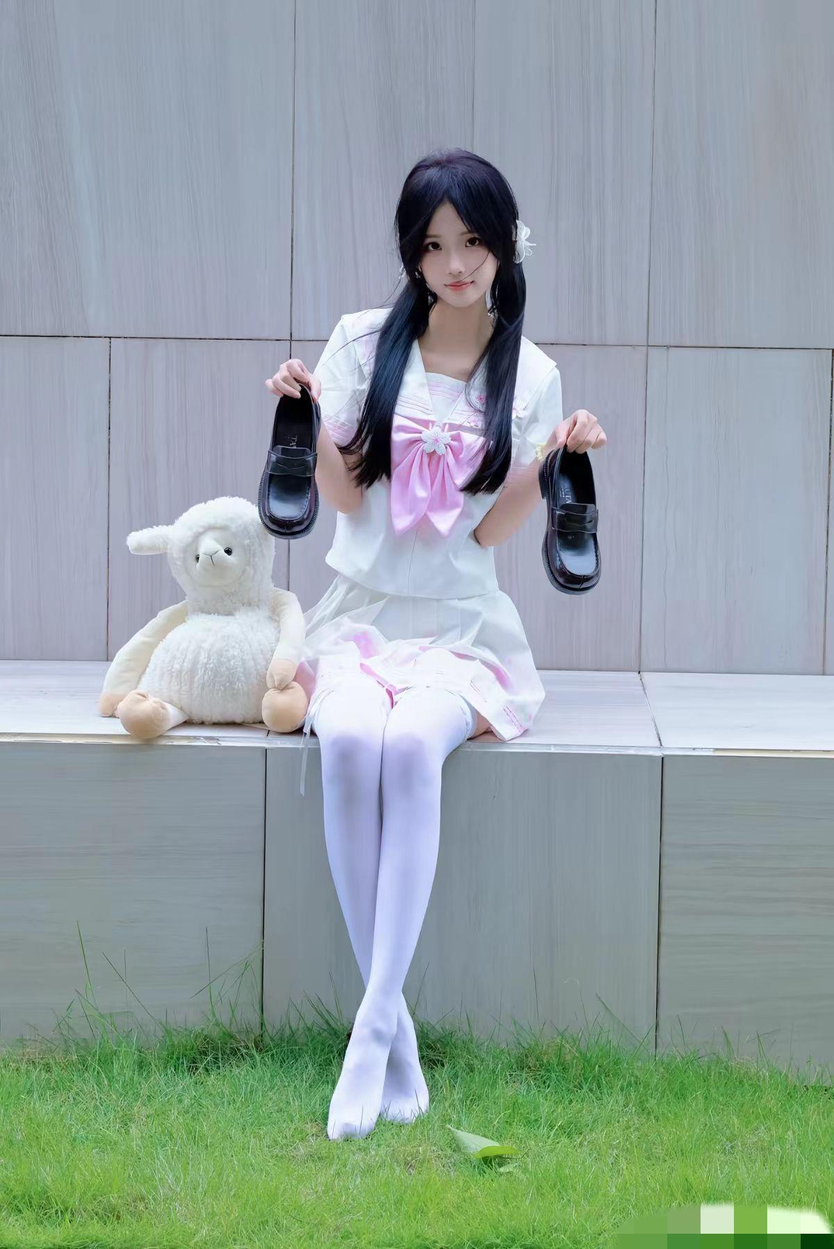琪琪这两天打扮的很好看，大家都来看琪琪吧