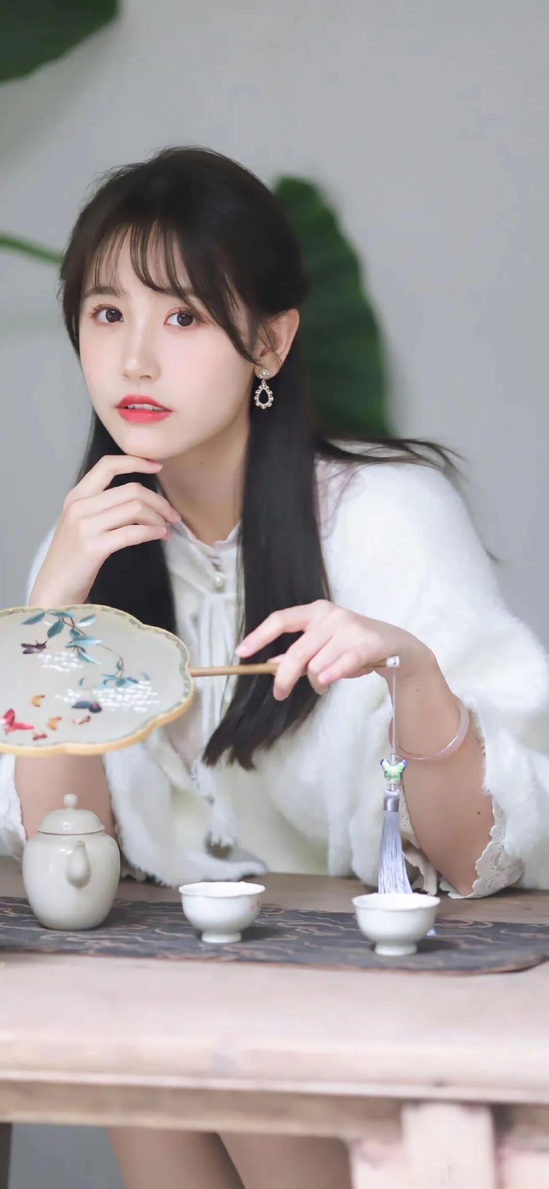 一栗小莎子抗癌结疗熬过12次化疗，半年抗癌旅程圆满收官！不用再化疗抽血，爱笑的女