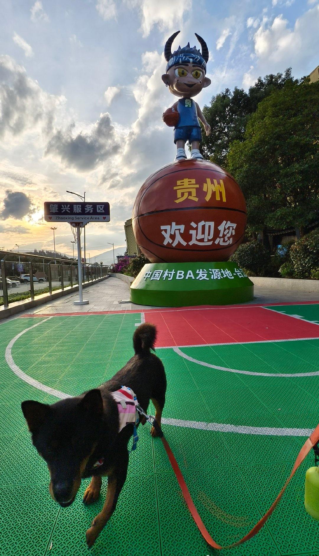 最近太忙了,感觉好像好久好久没有刷微博,连国庆出游的计划,也是出发前一天才连夜制