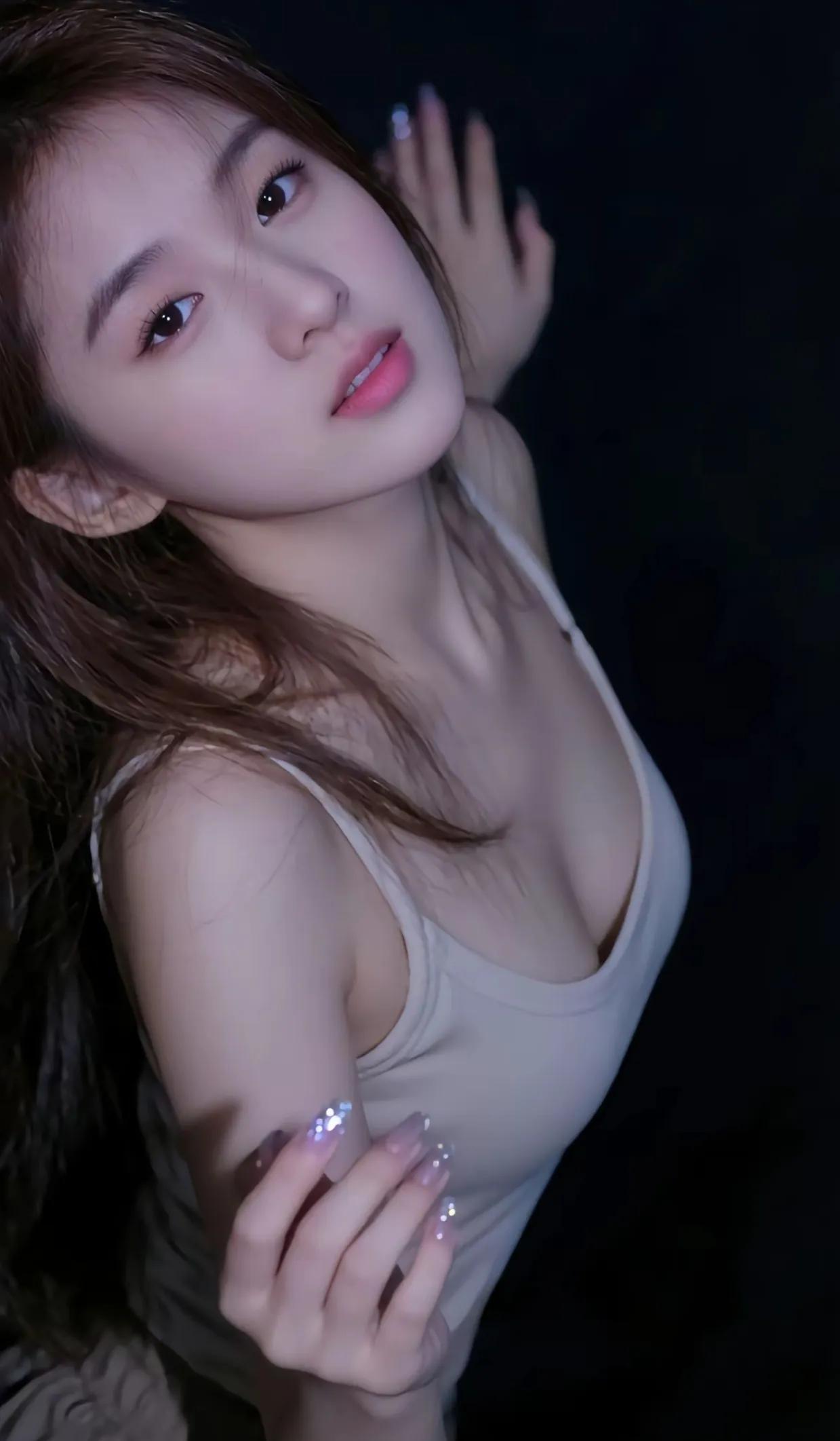 夜晚的微光，照亮你的美！✨💖