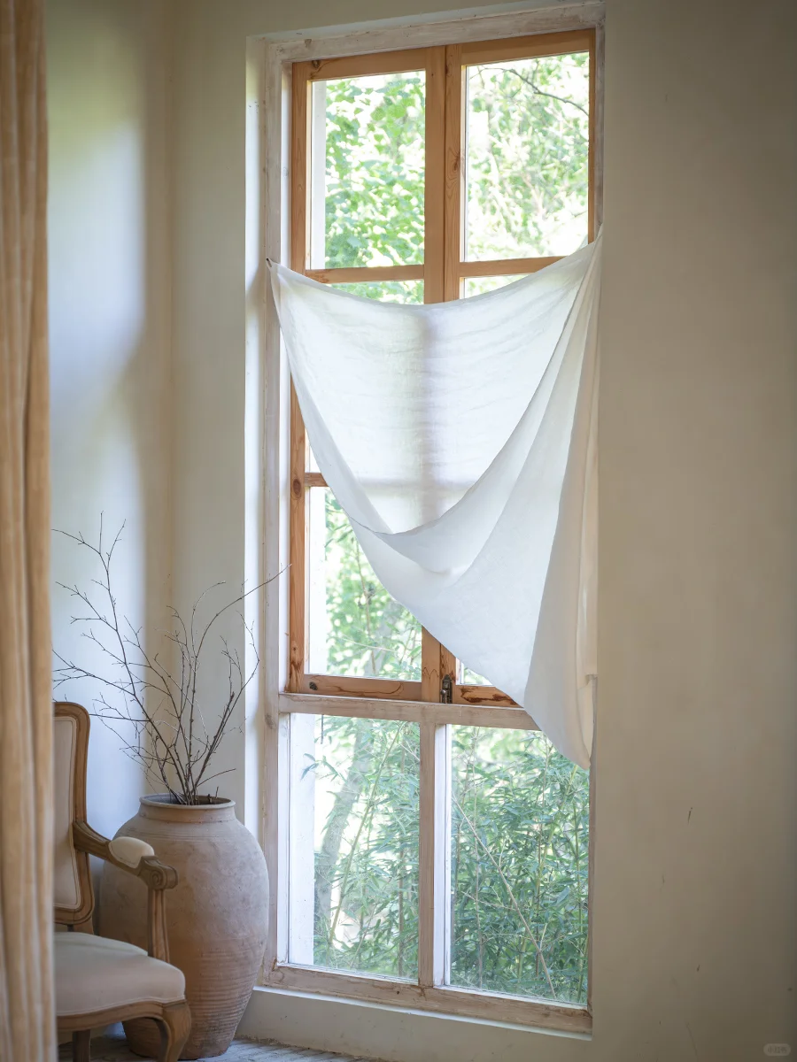 一块亚麻布：窗帘的另一种打开方式