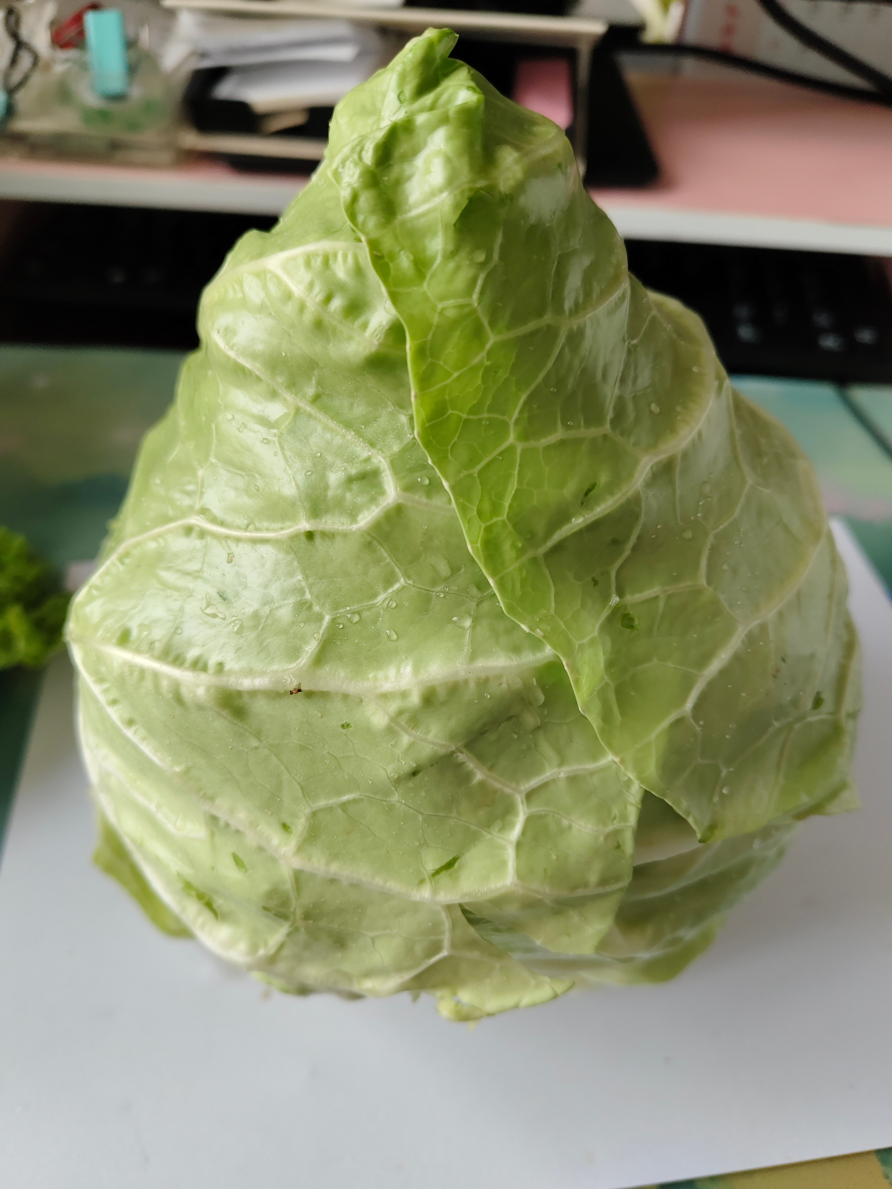 昆明 今早十点上班，正好有时间去菜市场买菜，平时都是超市随便买一点，西红柿打架，