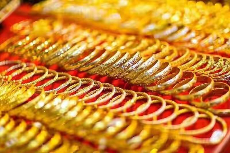 周大福、周生生等品牌“一口价黄金”要涨价啦！9月26日，周大福足金饰品报价110