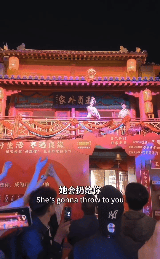 米卡抢亲失败米卡帮经纪人抢亲 米卡最新vlog里帮经纪人抢亲失败 