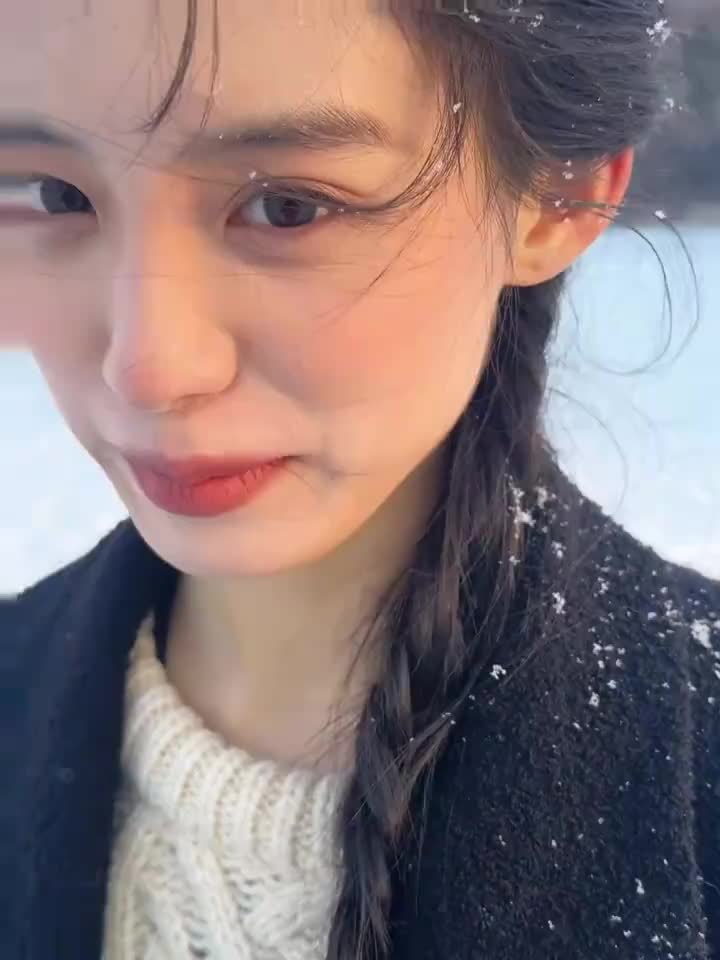 你把红豆赠我 不如写我一首歌