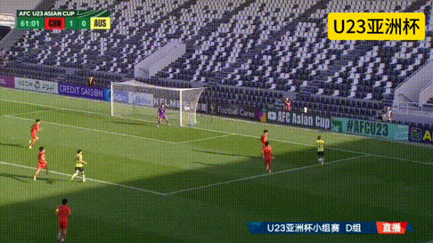 U23门将～李昊高接抵挡！力保球门不失！

下半场开始后，中国队踢的更加积极主动