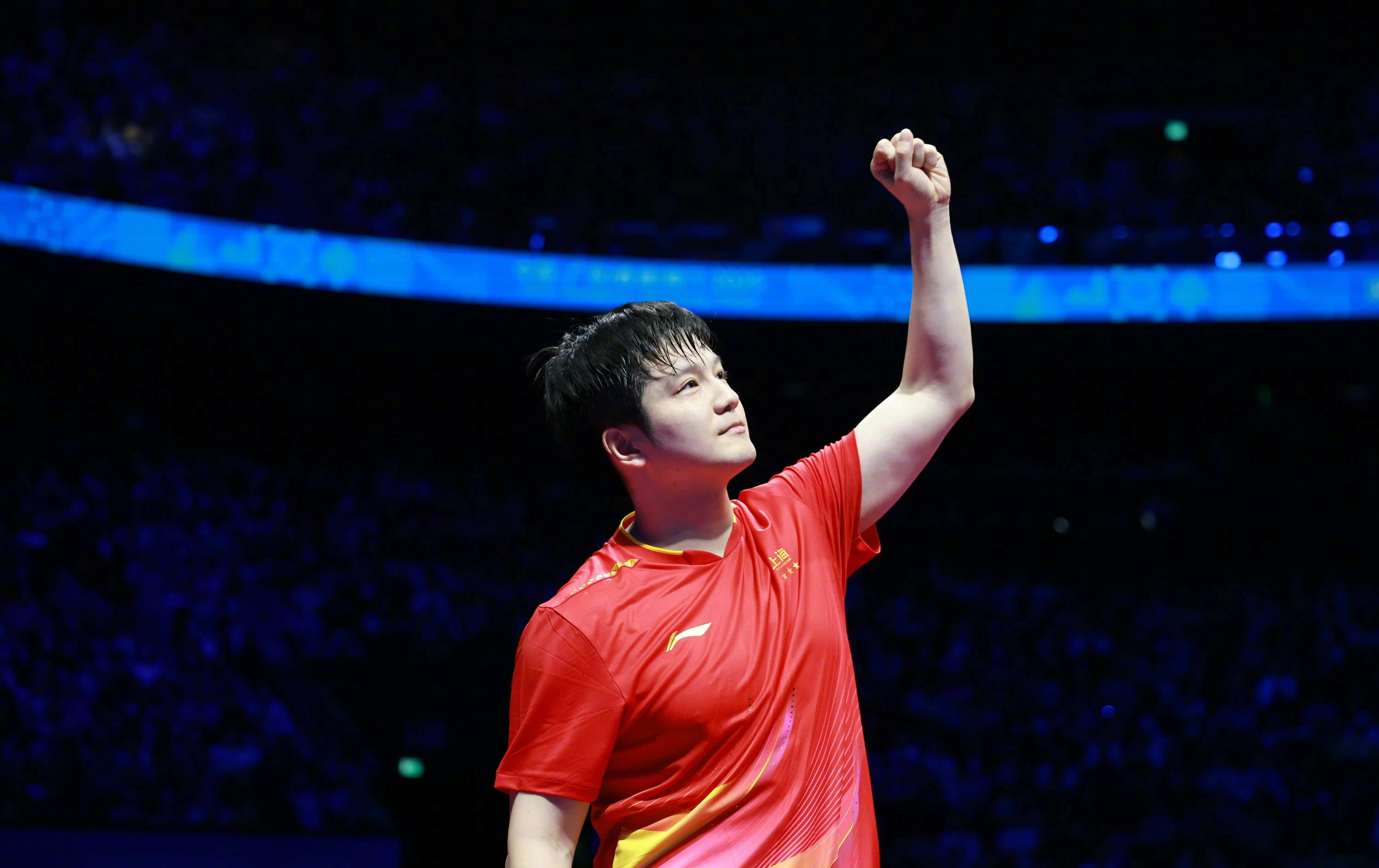 在乒乓球男团决赛北京vs上海中，王楚钦vs樊振东再次上演，最后。就目前这个状态，