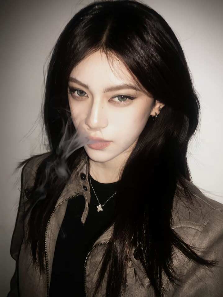 权威女生头像(●'◡'●) 