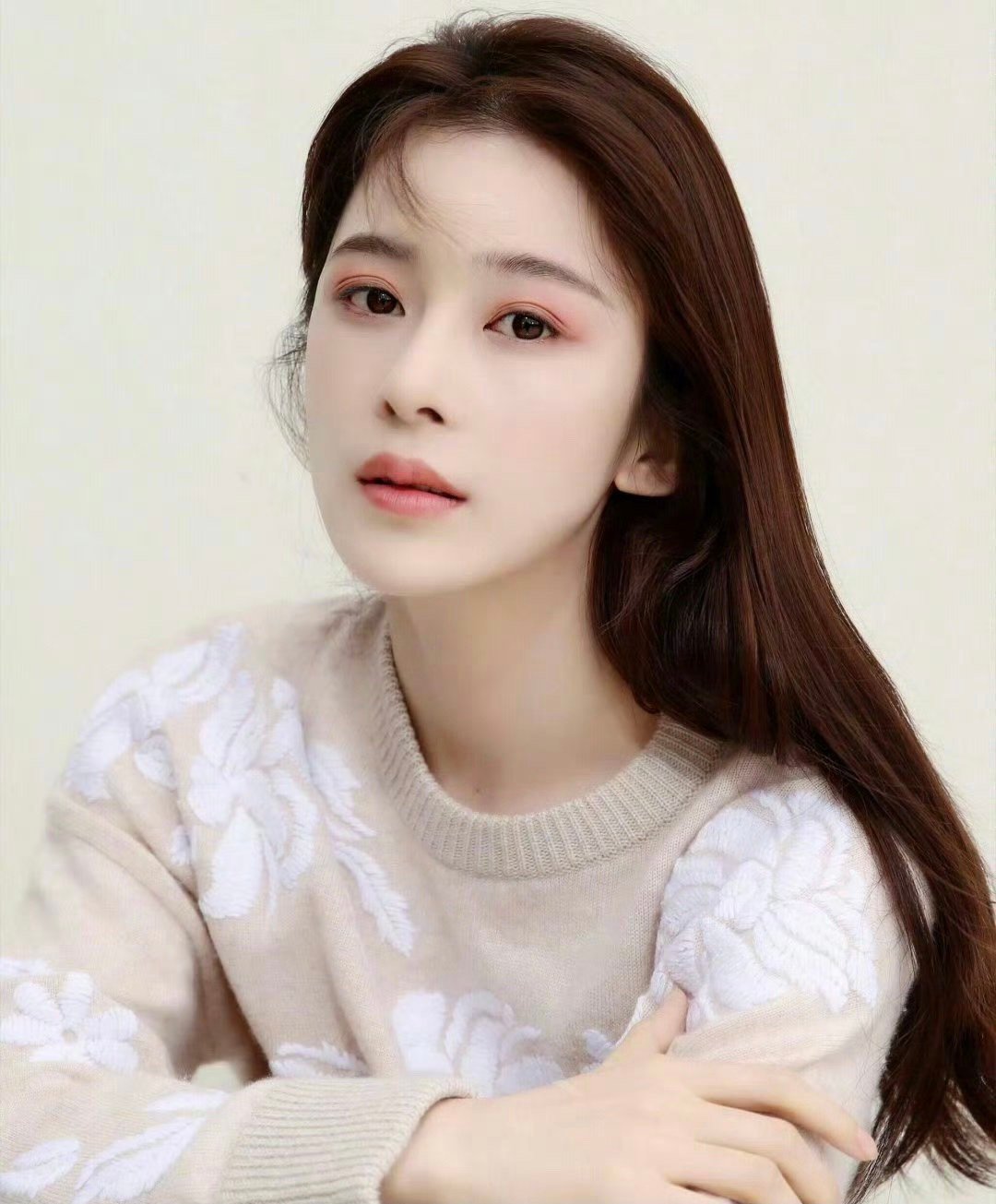 赵樱子男朋友是圈内的 赵樱子官宣恋情，男朋友算是圈内的吧  ​赵樱子男朋友 ​​