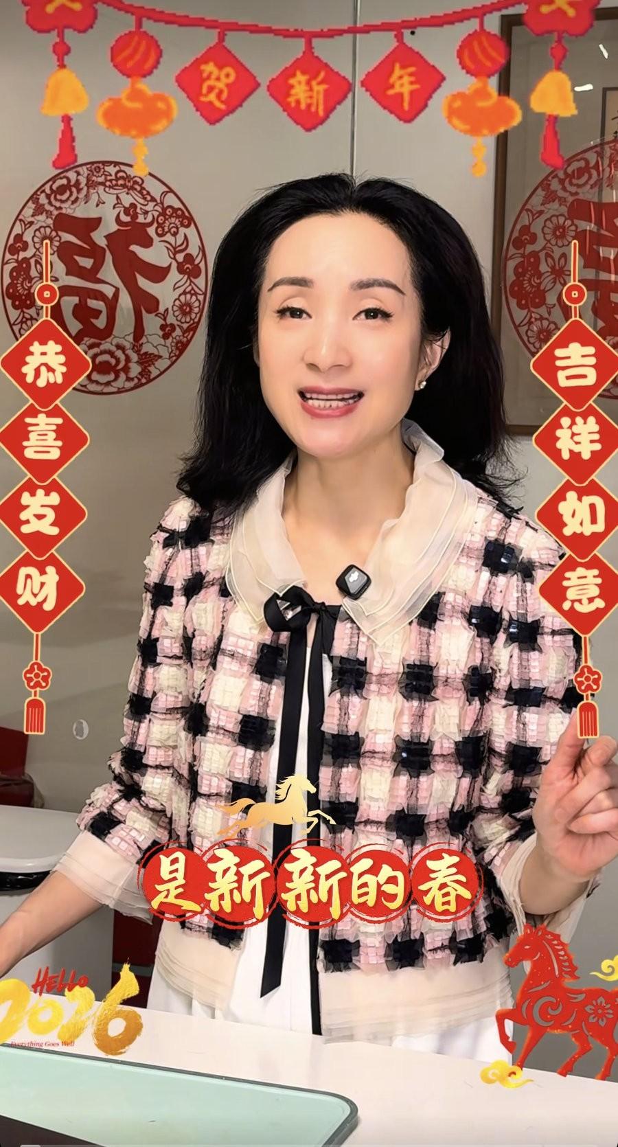 汤灿除夕自己做饭，唱《开门红》，嗓子依然在线!

2月16日是除夕，这一天普通人