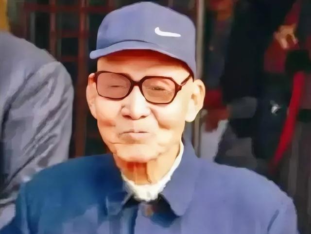 1980年，姚连蔚主动辞去了一切职务，随后打点行装回到了老家西安，这个曾经名噪一