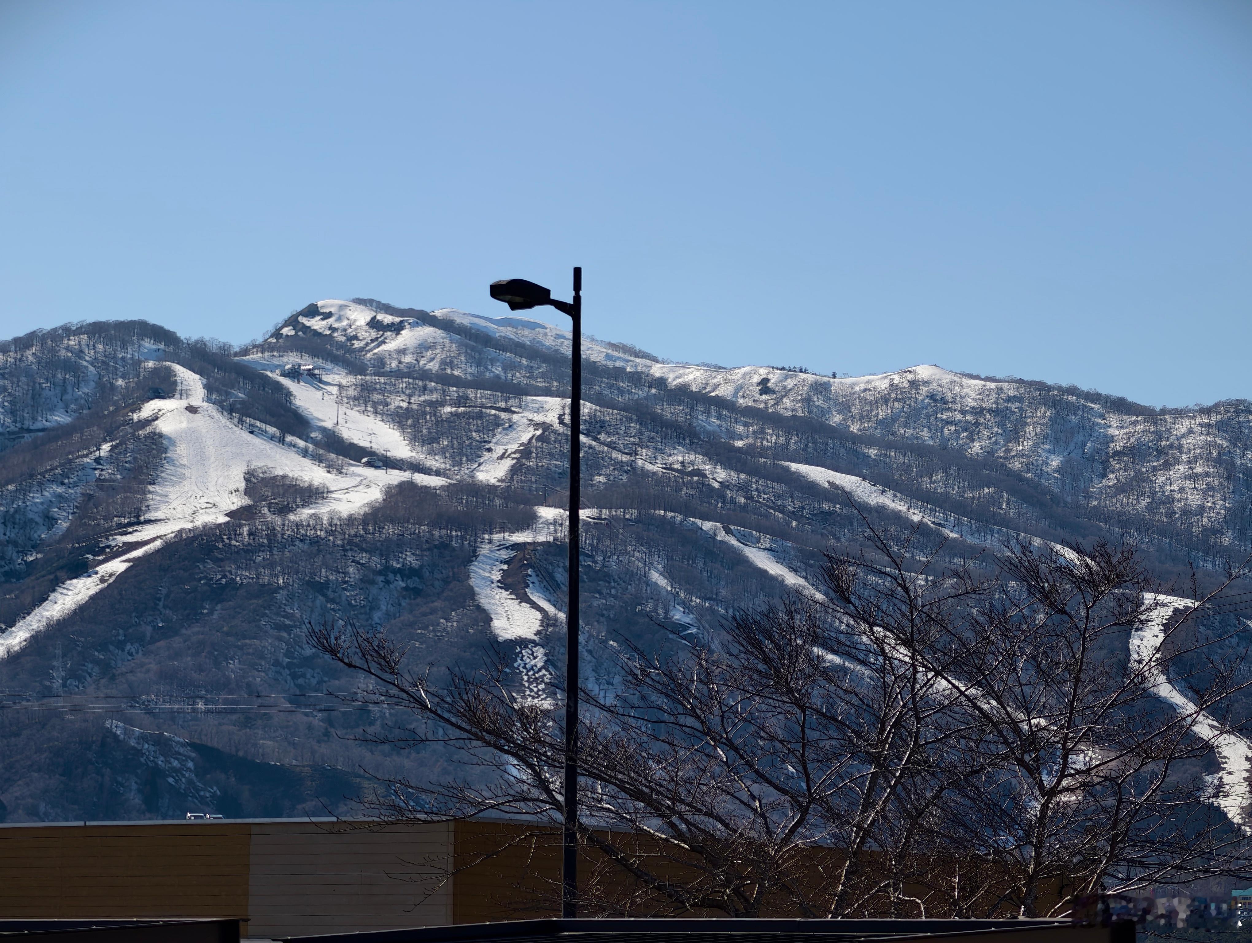 事业单位招人岗位在海拔3614米山顶3600米海拔，氧气大约只有平原的 60% 