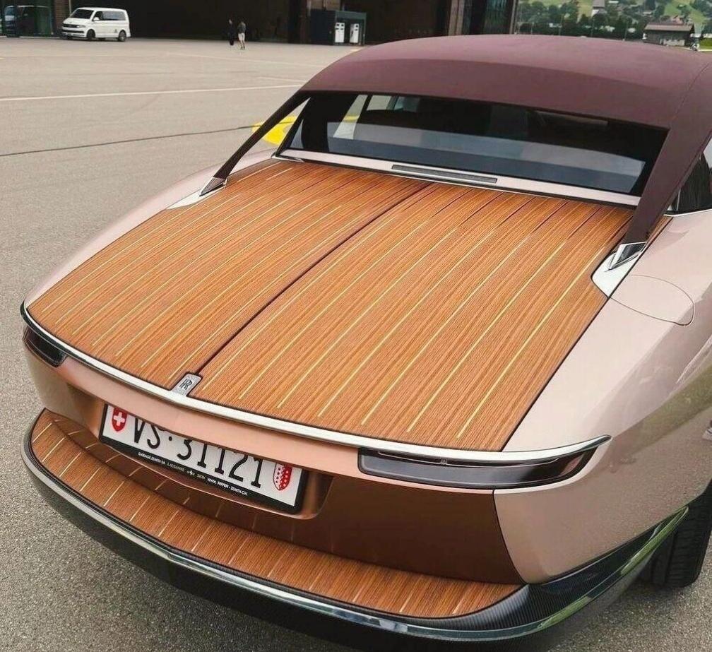 传统实木贴皮out了？「数字诗意」内饰工艺，谁能拒绝这份高级感？传统实木贴片曾是