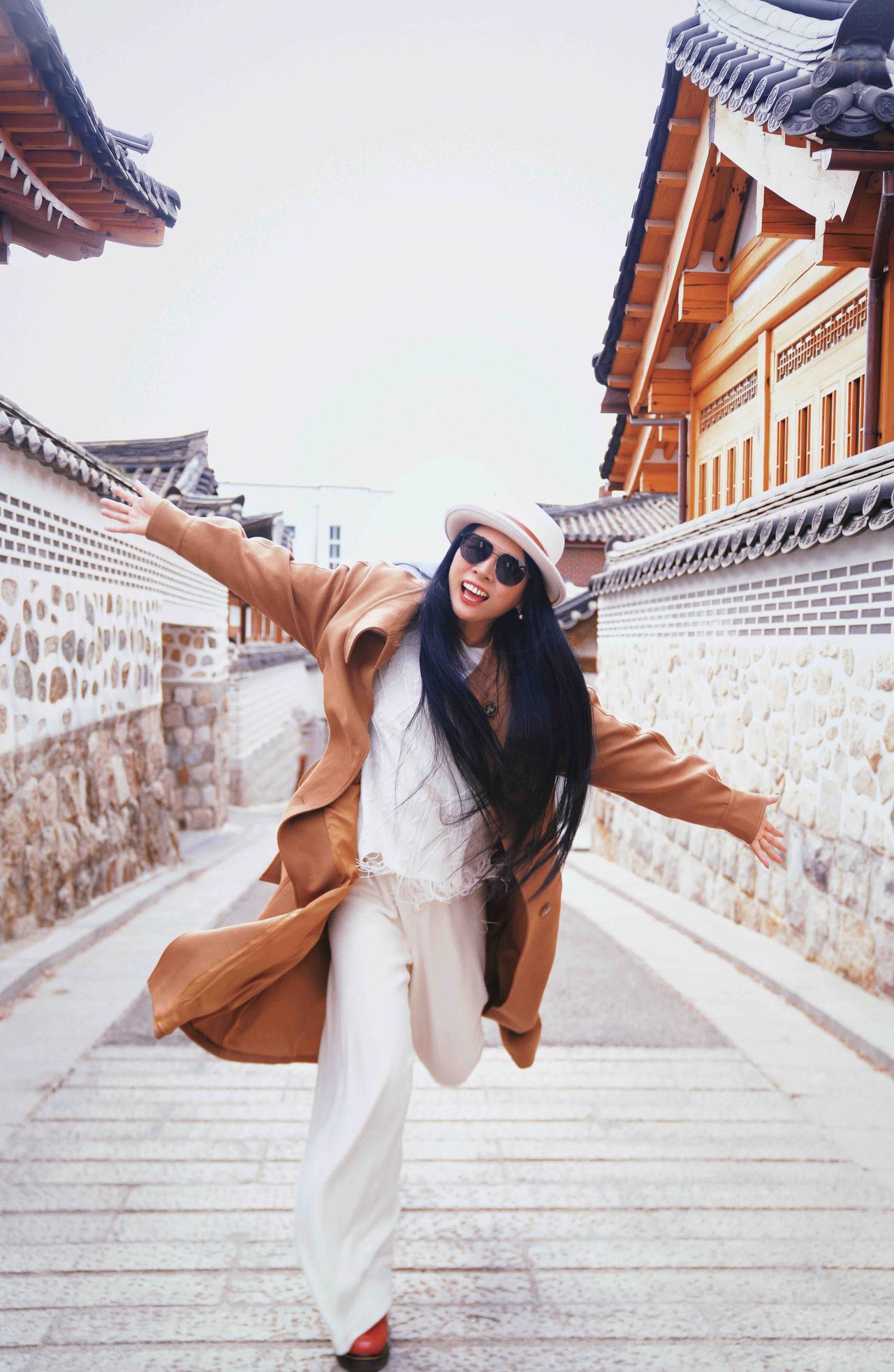 首尔｜ 🤎 北村韩屋村

漫步北村，
青瓦石墙间，
流转着首尔的旧时月色。
