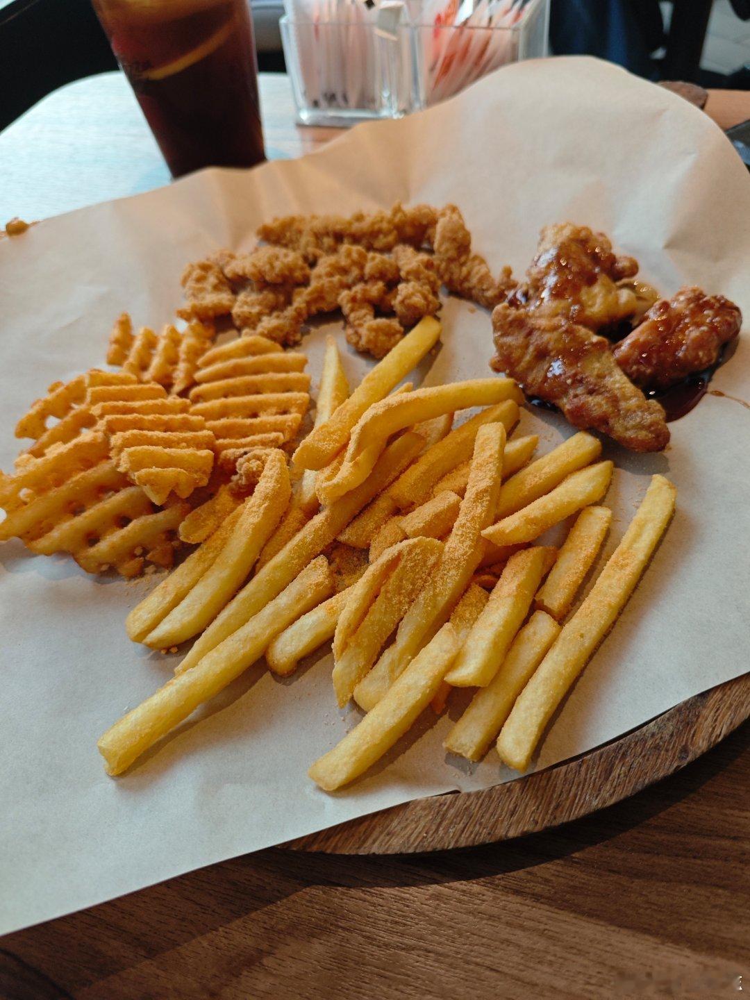 我的美食日记出去吃。 