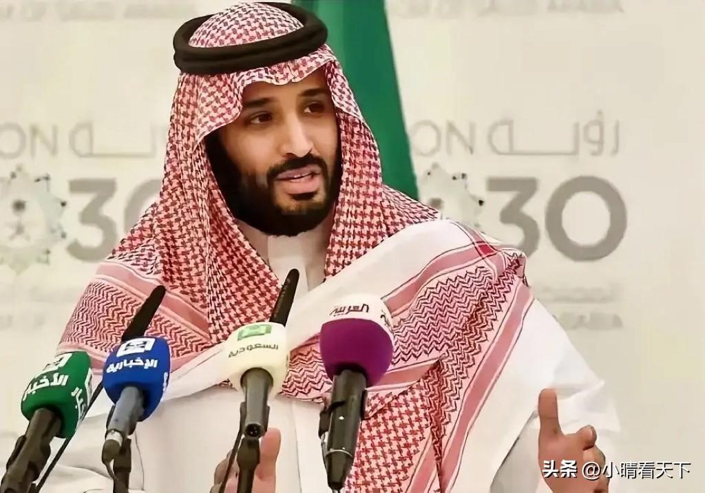 以色列空袭叙利亚南部的军营，造成军人和平民伤亡。
    以色列的空袭行为遭到沙