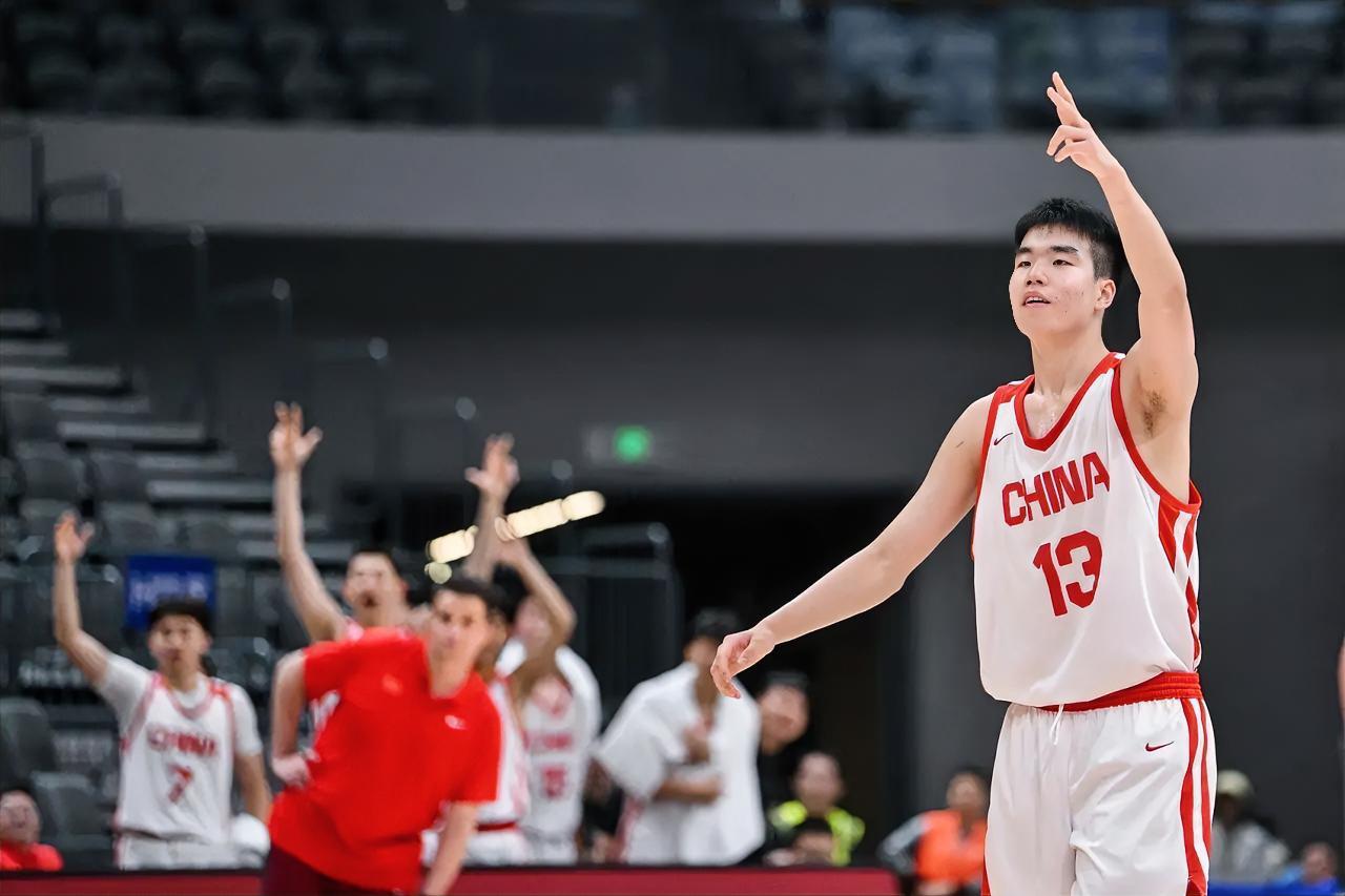中国U18男篮新星张懿赵杰真是一如既往的高效！在今天中国U18以79：66战胜新