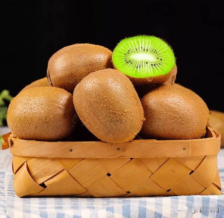 在历史的长河中，陕西不仅孕育了深厚的文化底蕴，还藏着大自然赋予的甜蜜秘密。回溯至